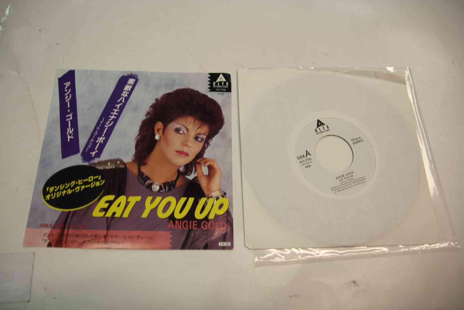 ANGIE GOLD - EAT YOU UP - JAPAN