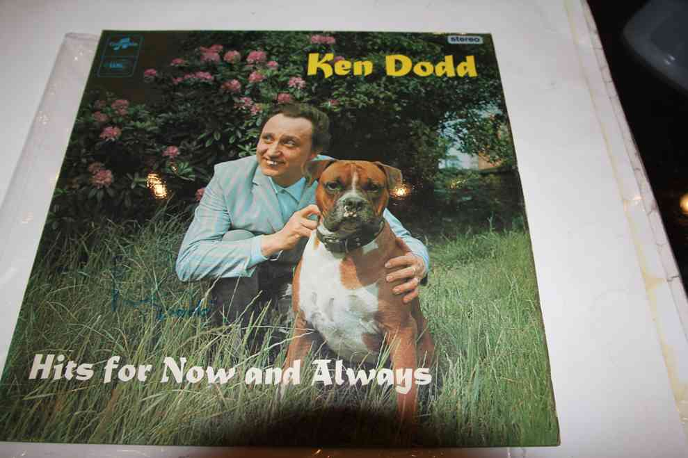 KEN DODD - HITS FOR NOW AND ALWAYS - ORIGINAL SIGNED